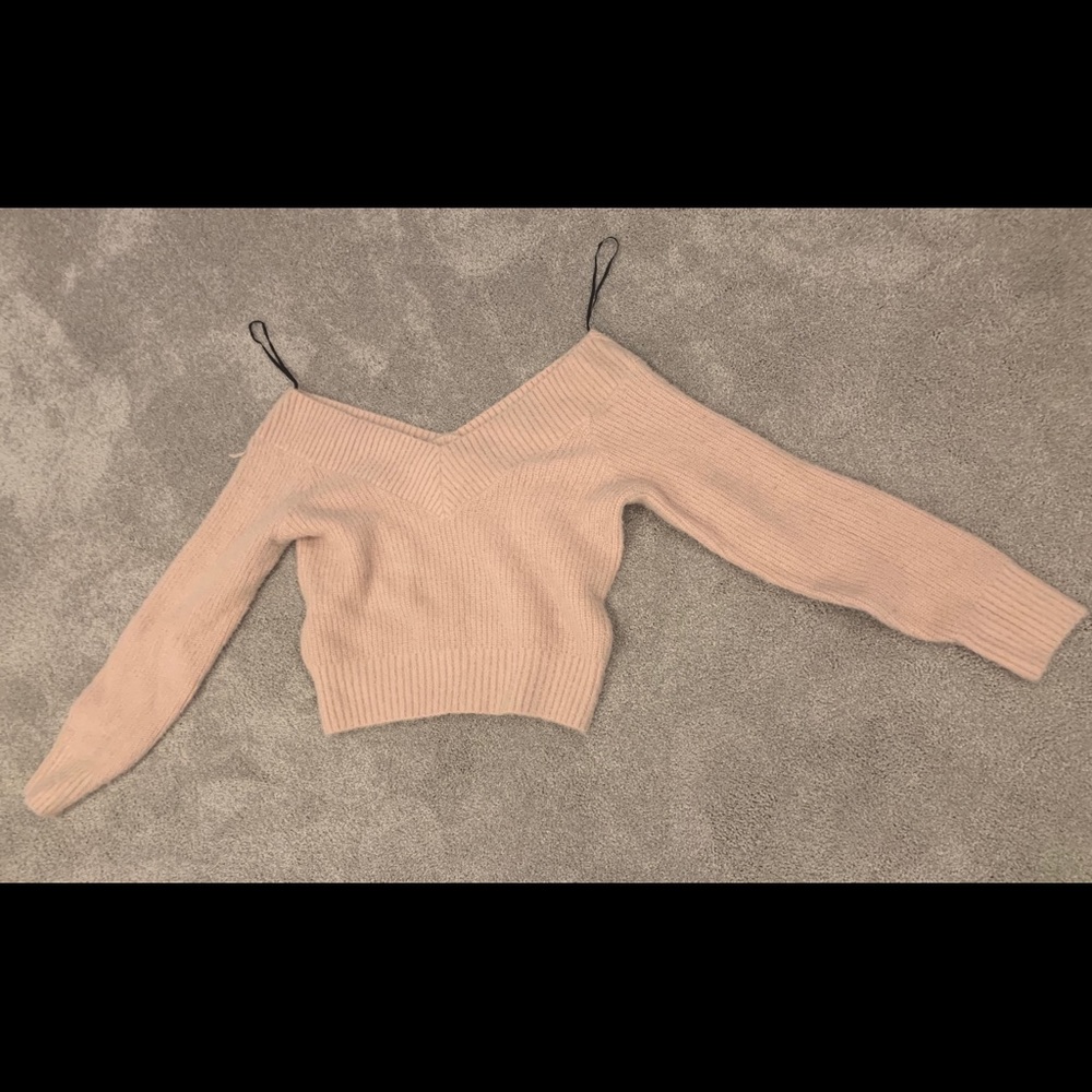 H&M off shoulder pink sweater